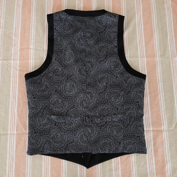 TALLIA New Vest - Picture 4 of 5